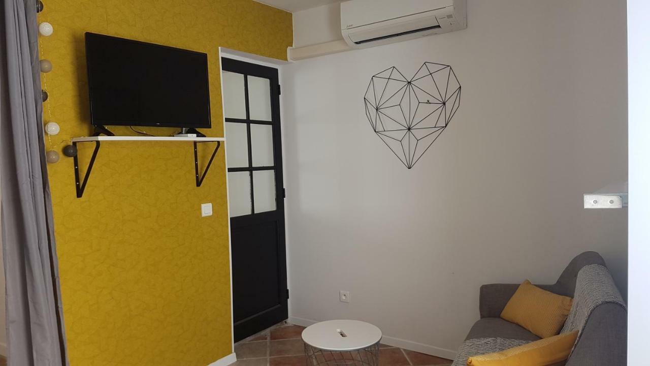 Studio Clim Wifi Centre Historique De Bormes Les Mimosas Apartment Exterior foto