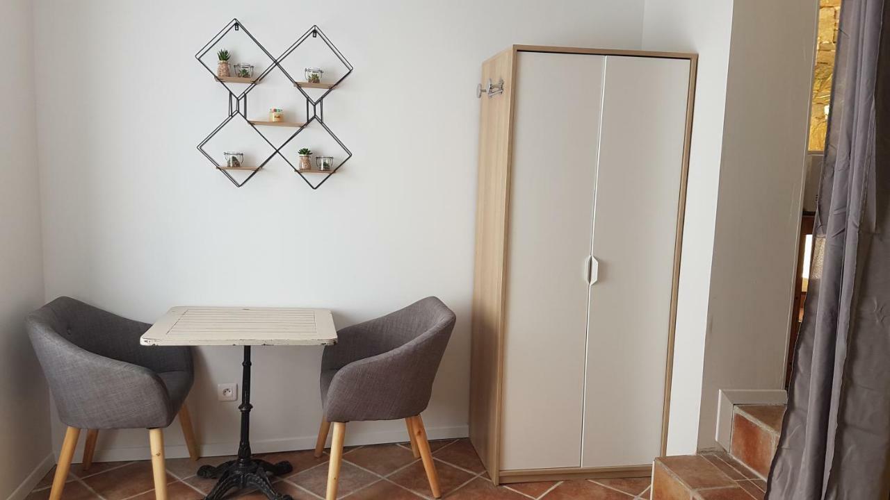Studio Clim Wifi Centre Historique De Bormes Les Mimosas Apartment Exterior foto